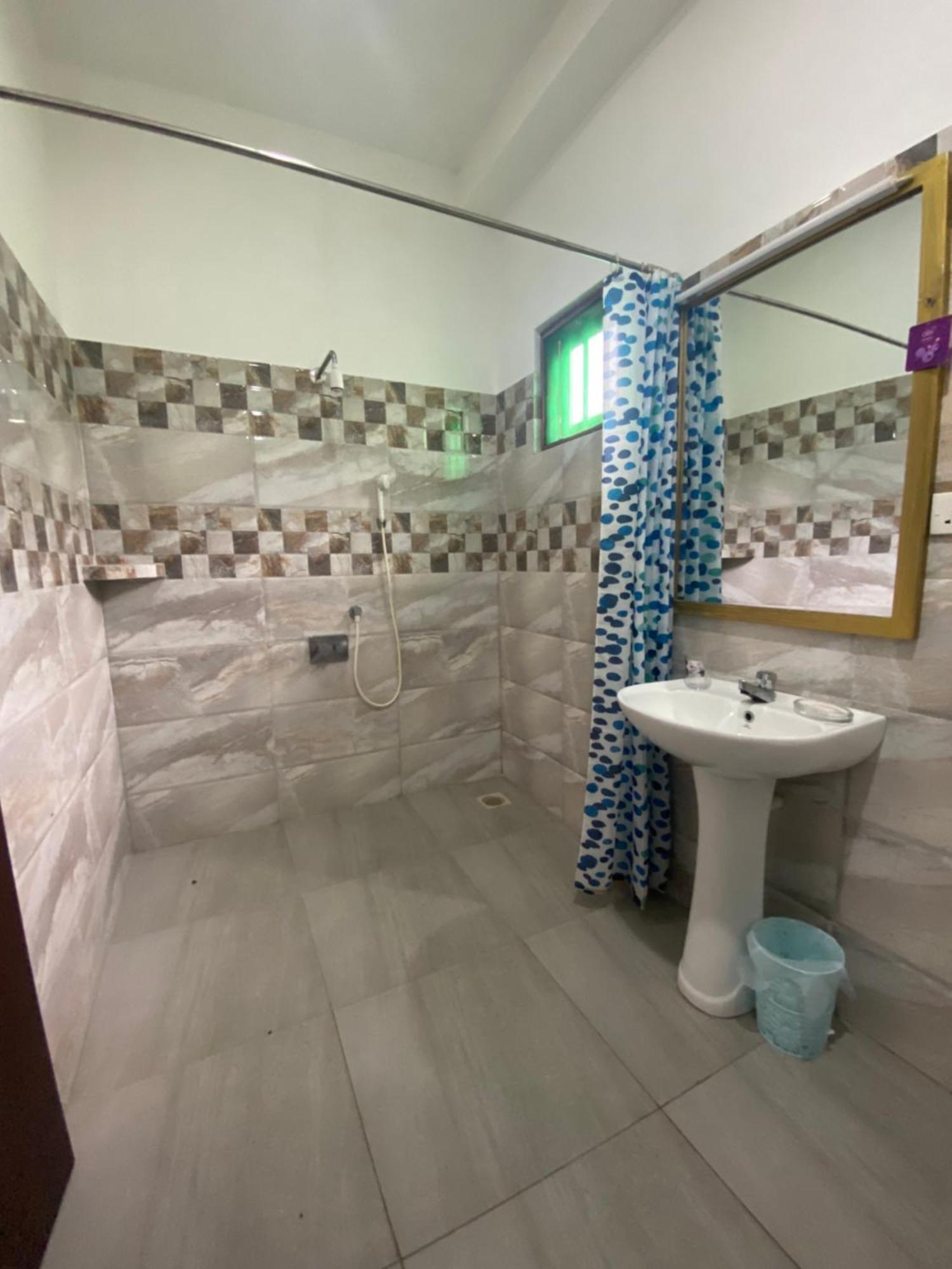 Araliya Suite Inn 히카두와 외부 사진