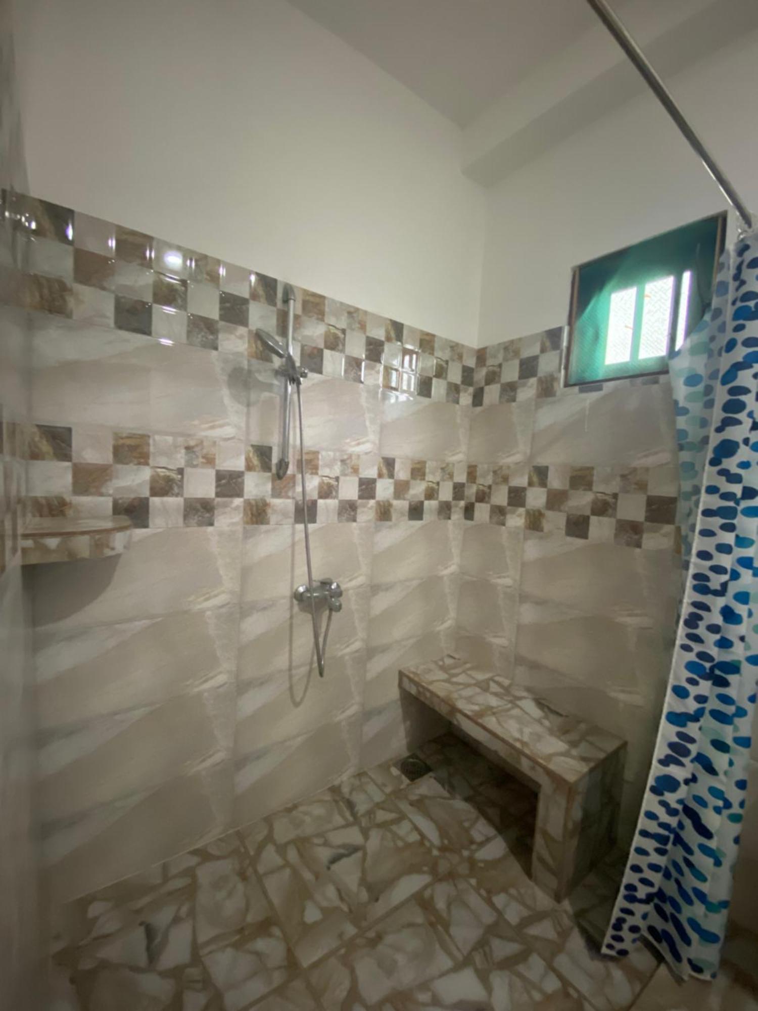 Araliya Suite Inn 히카두와 외부 사진